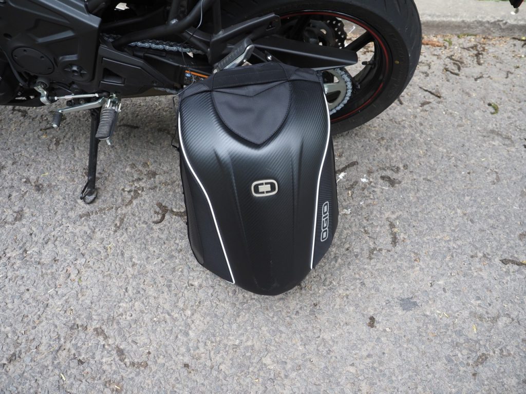 Sac à dos vraiment pour le motard - Ogio No Drag Mach 5 (+ vidéo) P5080548-1024x768