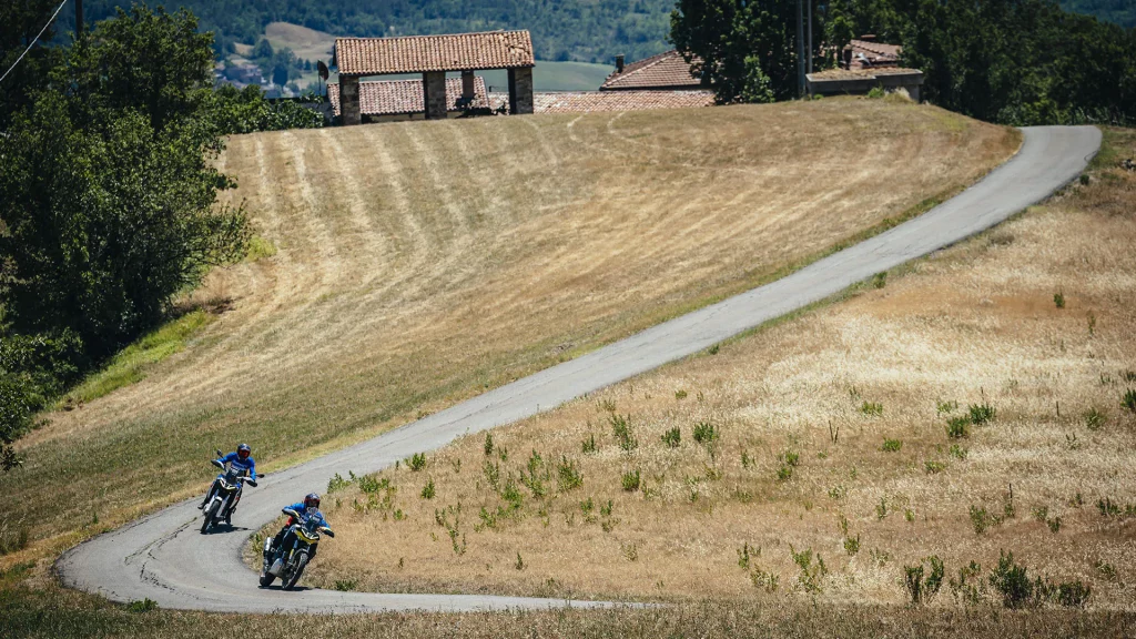 Aprilia Tuareg 660 : la transalpine revient en force.