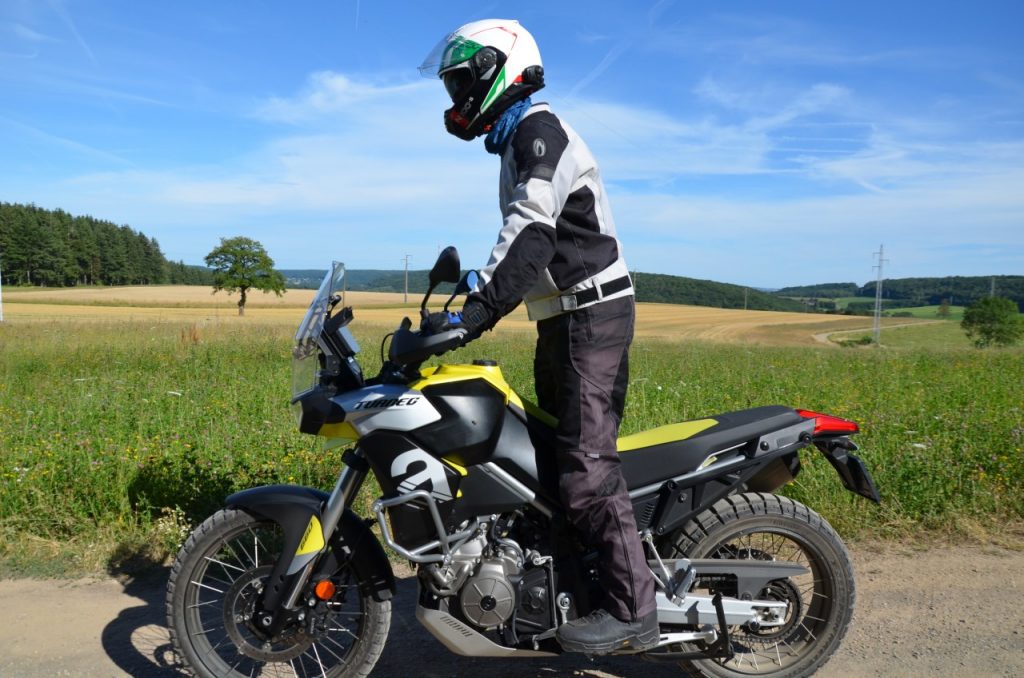 Aprilia Tuareg 660 : la transalpine revient en force.