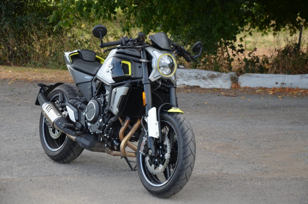 CF Moto CL-X 700 Sport, électron libre des Néo-rétros