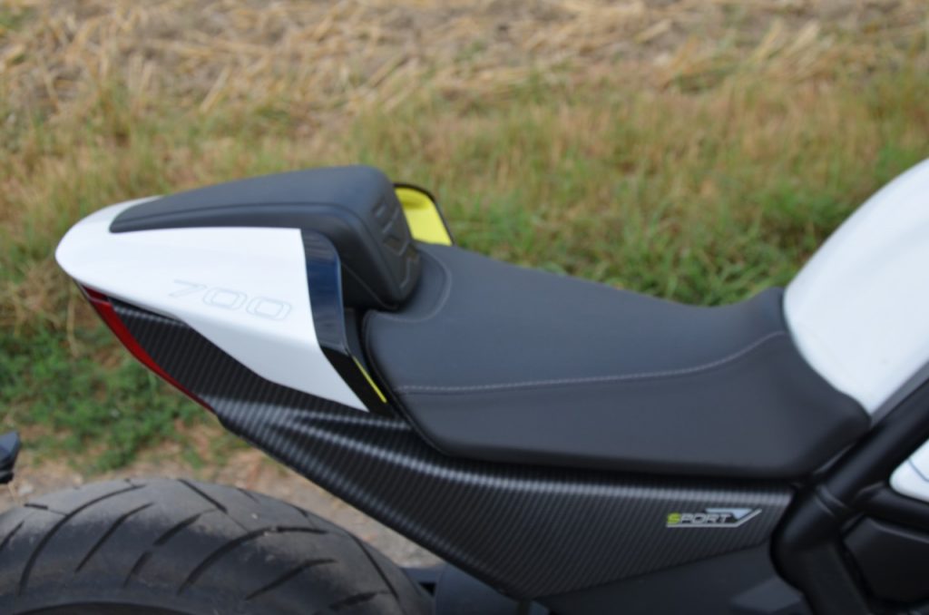 CF Moto CL-X 700 Sport, électron libre des Néo-rétros