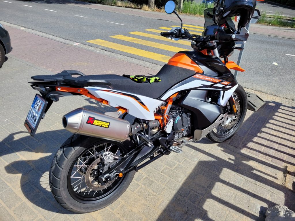 KTM 890 Adventure R, le bon outil.