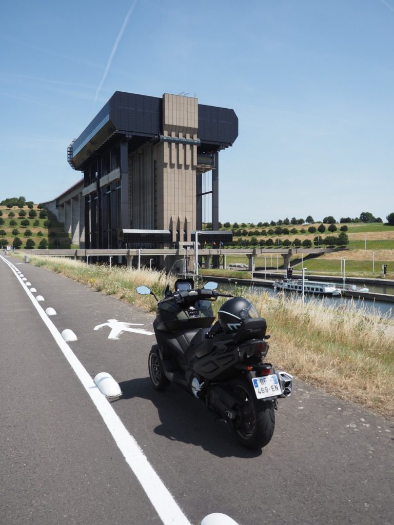 Kymco CV3, trois roues pour un big scooter