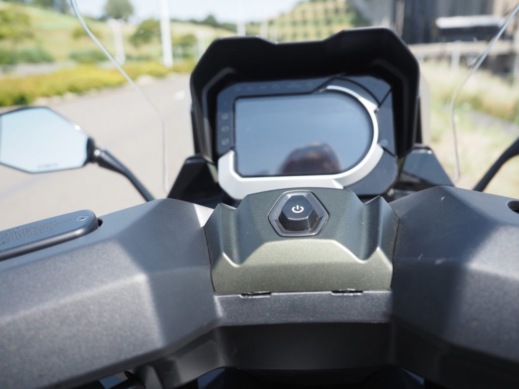 Kymco CV3, trois roues pour un big scooter