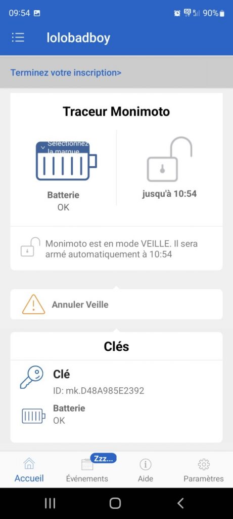 Traceur GPS Moto Monimoto 7, simple et efficace.