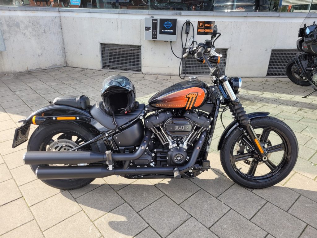 Harley Davidson Street Bob 114ci, L’essence du métal.