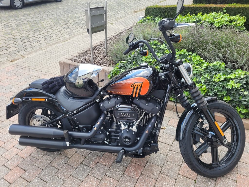 Harley Davidson Street Bob 114ci, L’essence du métal.