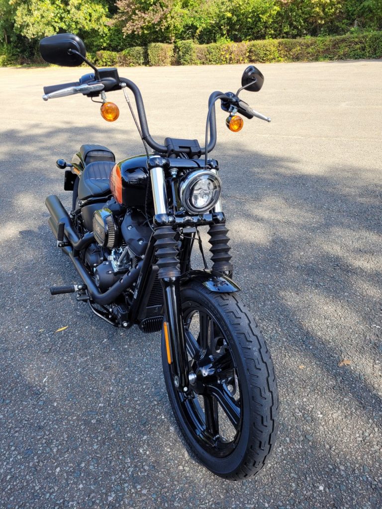 Harley Davidson Street Bob 114ci, L’essence du métal.