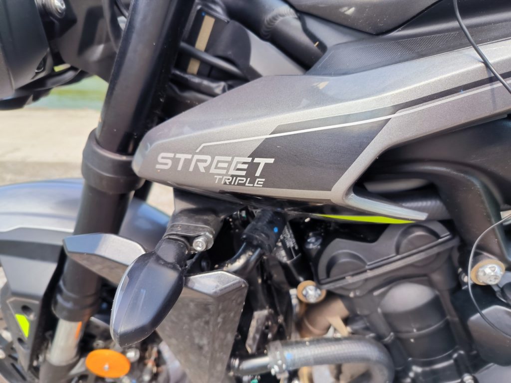 Triumph Street Triple 765 : le roadster