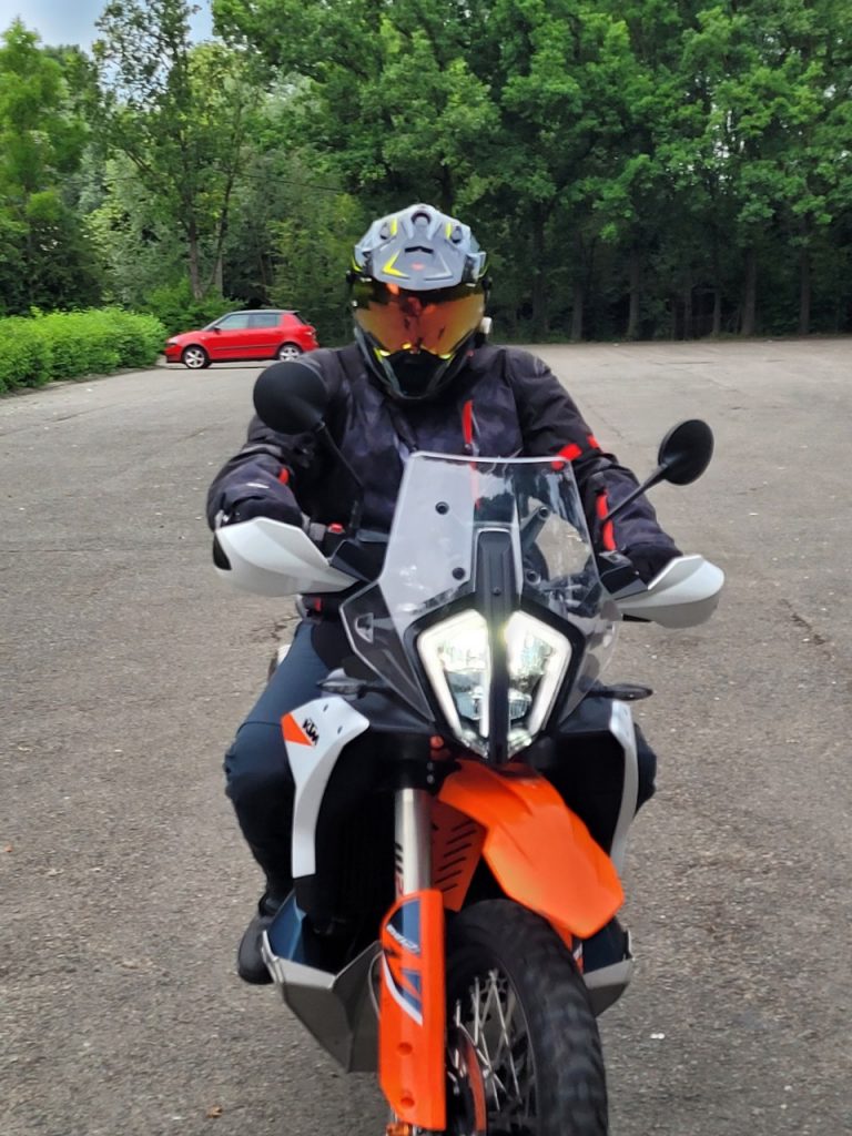 KTM 890 Adventure R, Evolution sans révolution