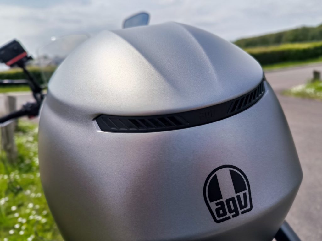 AGV K3 : faut il vraiment plus cher pour un intégral ?