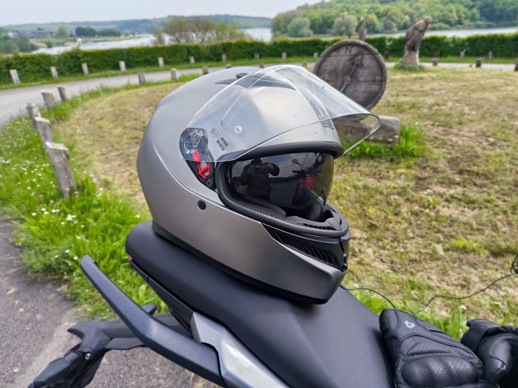 AGV K3 : faut il vraiment plus cher pour un intégral ?