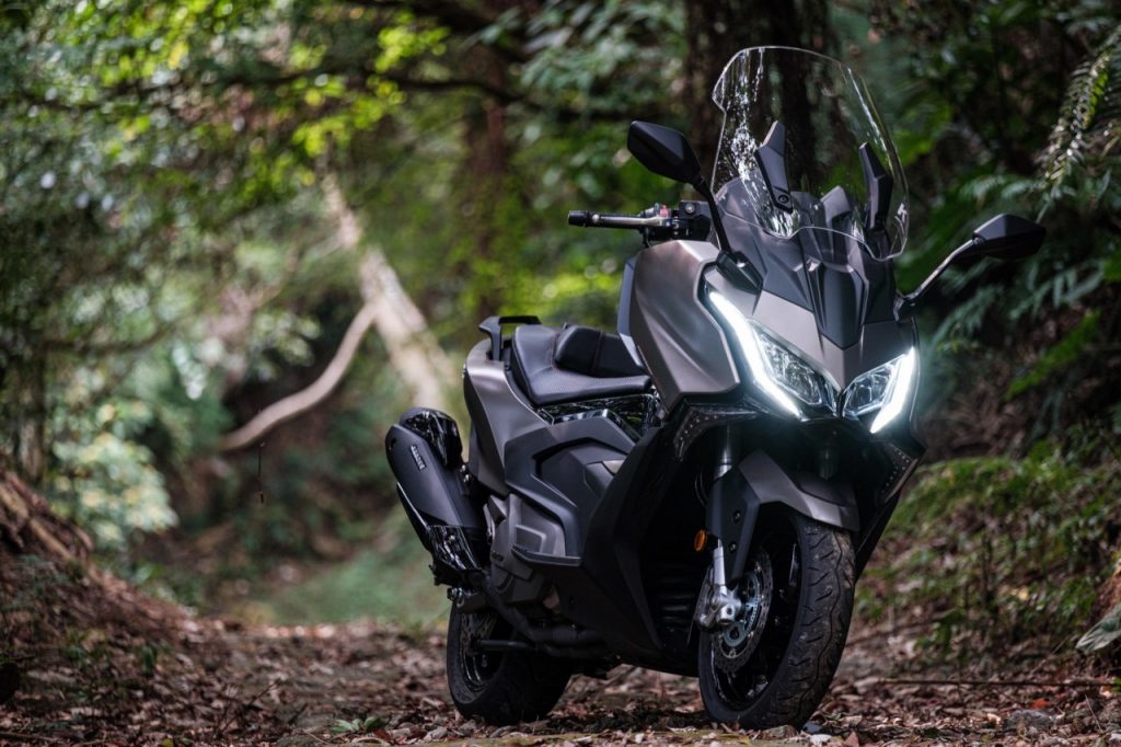 Kymco, boulot, dodo