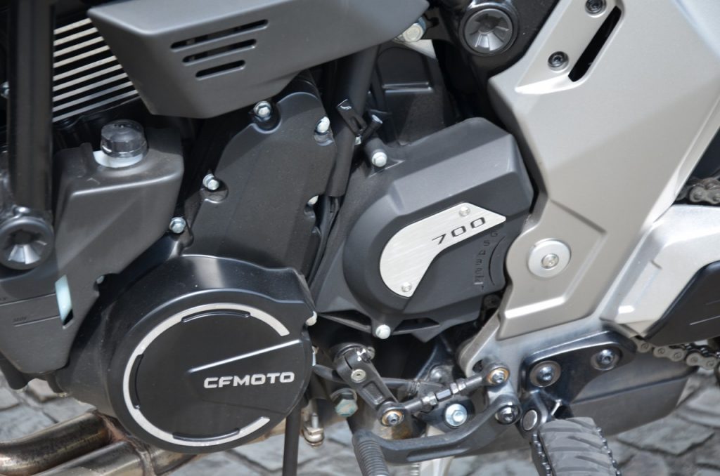 CF Moto CL-X 700 Adventure : rat des villes et rat de champs.