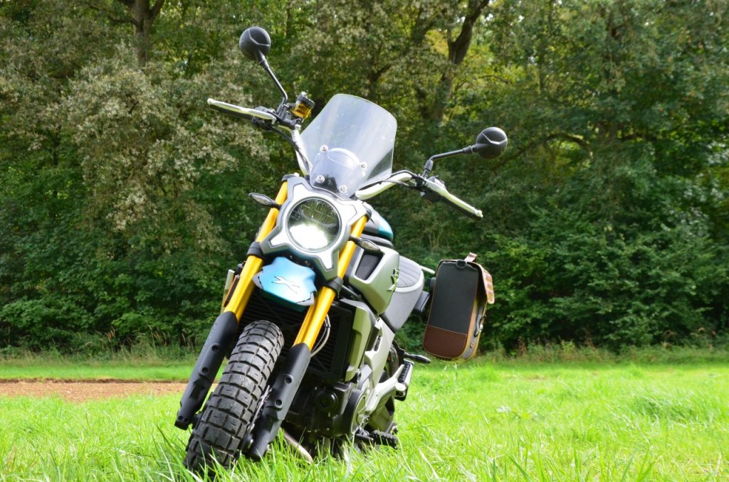 CF Moto CL-X 700 Adventure : rat des villes et rat de champs.