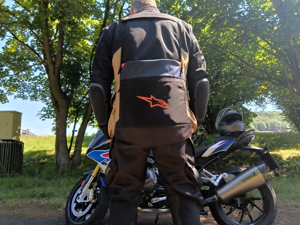 Alpinestars Halo Drystar, la tenue d&rsquo;un autre monde