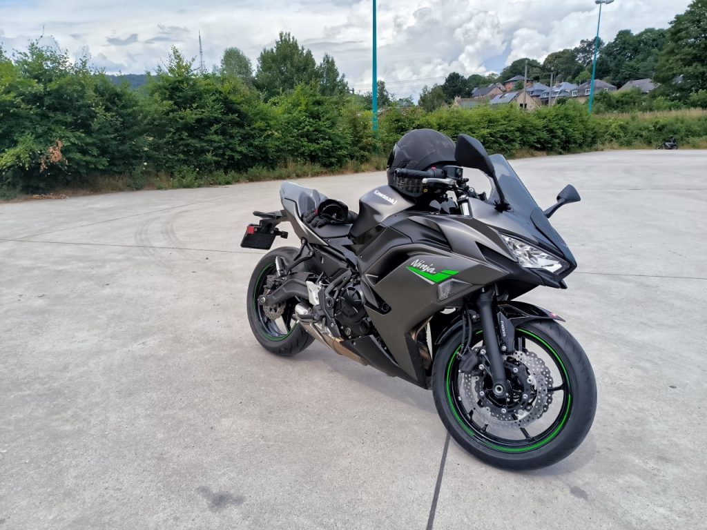 Kawasaki Ninja 650 Sport, sportive mais pas trop