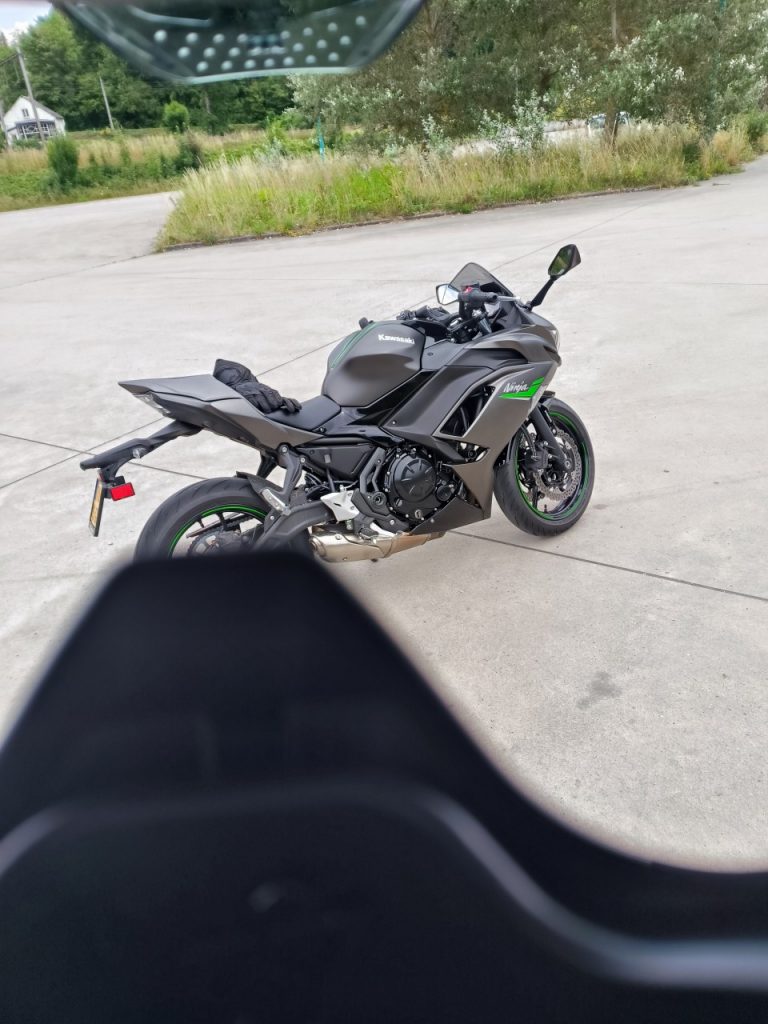 Kawasaki Ninja 650 Sport, sportive mais pas trop