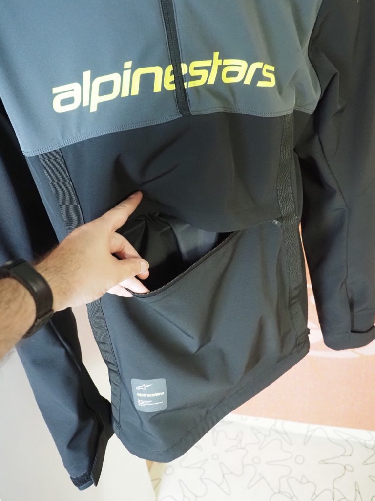 Alpinestars Sherpa Hoodie, l&rsquo;anorak pour la moto