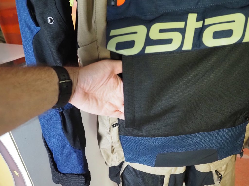Alpinestars Halo Drystar, la tenue d’un autre monde