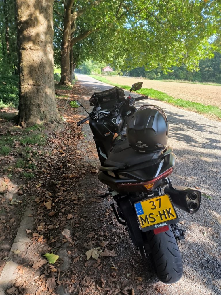 Place au scooter sportif avec le Yamaha T-Max 560 Tech !