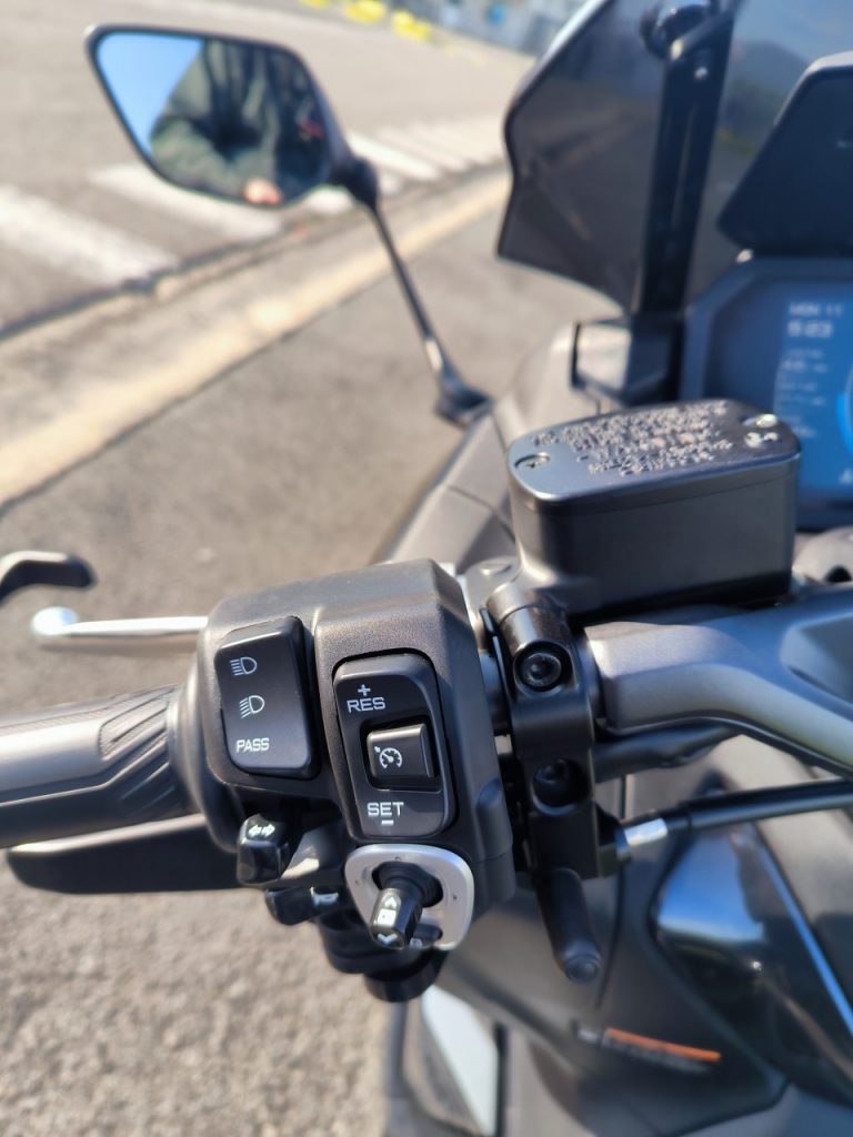 Place au scooter sportif avec le Yamaha T-Max 560 Tech !