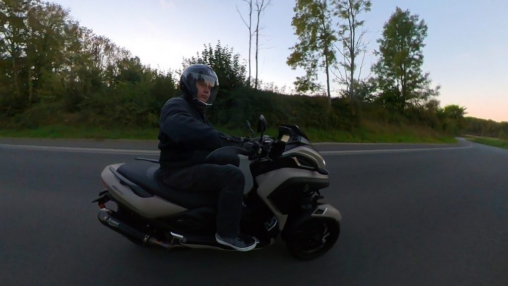 Mobilité urbaine, le Yamaha Tricity 300 plus, c&rsquo;est mieux