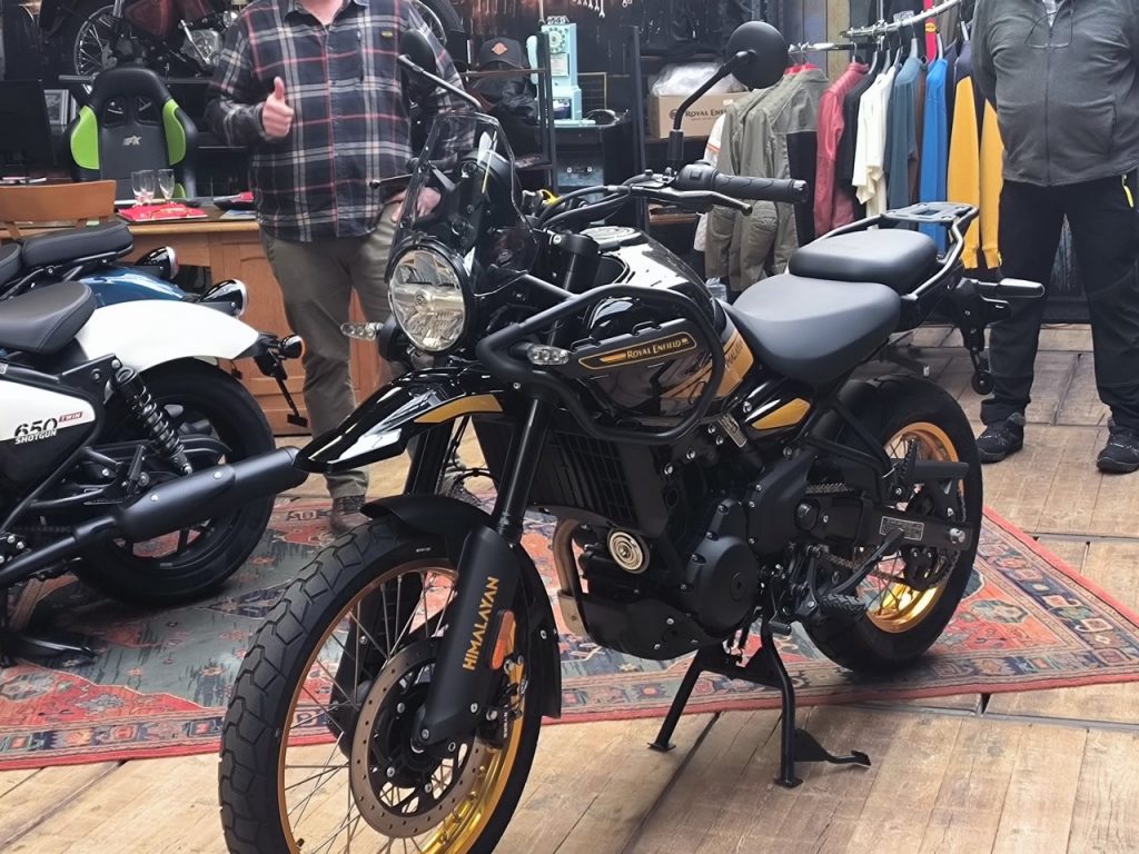 Un petit tour chez Enfield pour découvrir la Shotgun et l&rsquo;Himalayan