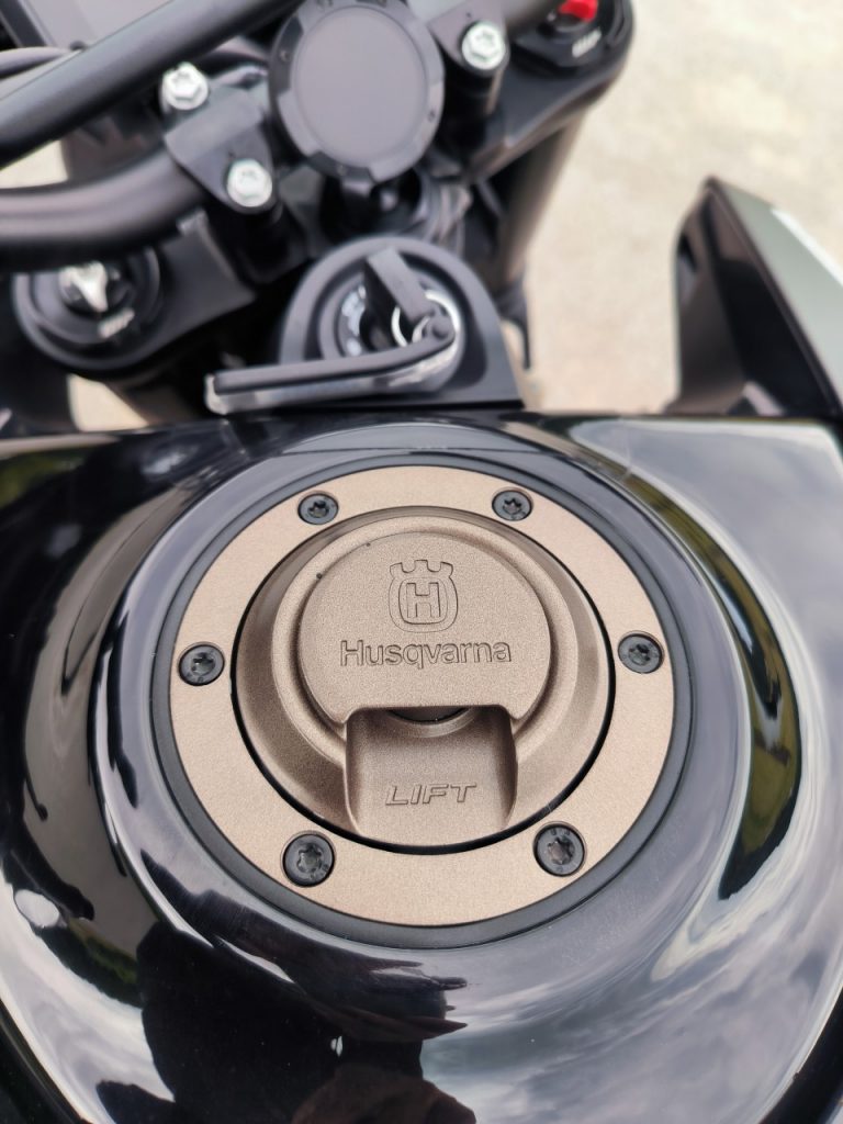 Husqvarna Svartpilen 801, l’éclate à l’état pur