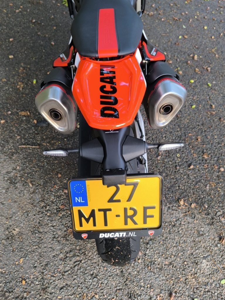 Ducati 698 Hypermotard RVE, jouet pour enfant fortuné.